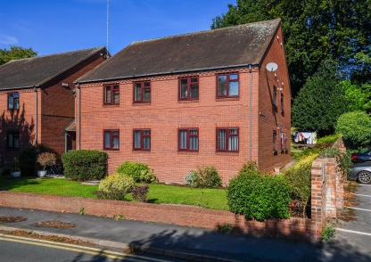 24 Manor Gardens, High Street, Wombourne