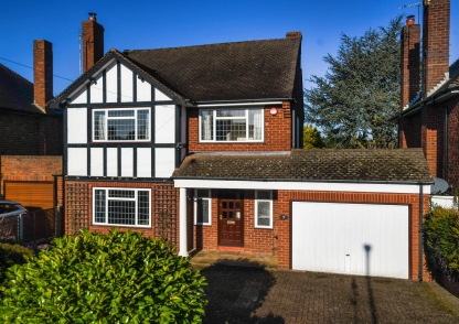 10 Farm Road, Finchfield, Wolverhampton, WV3 8EW