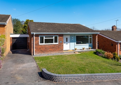 8 Fox Close, Seisdon, Wolverhampton, WV5 7HE