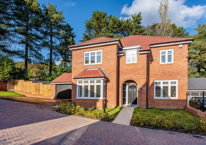 Peartree Drive, Wombourne, Wolverhampton