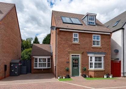 43 Henry Fowler Drive, Tettenhall, Wolverhampton, WV6 8TN